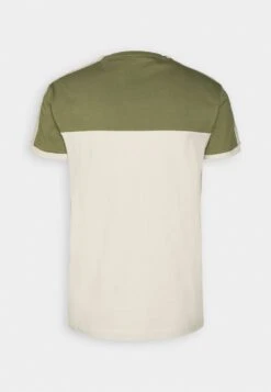 Pier One T-Shirt Print - Khaki/off-white 13 Pier One T-Shirt Print - Khaki/off-white -Pier One 10559b0cbe7740d59f0b28170b3f5eed