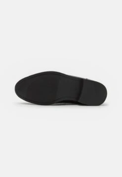 Pier One Slipper - Black 12 Pier One Slipper - Black -Pier One 13021a3895e6426e838f0f5c89149ce8