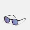 Pier One UNISEX - Sonnenbrille - Black/blue 2 Pier One UNISEX - Sonnenbrille - Black/blue -Pier One 15eaed2ac3c14708a694ce0331a19199