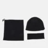 Pier One FLEECE UNISEX SET - Mütze - Black