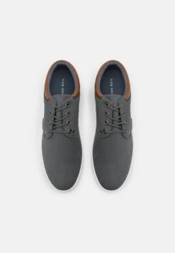 Pier One UNISEX - Sneaker Low - Grey 11 Pier One UNISEX - Sneaker Low - Grey -Pier One 300f1aa95a2a4579b4a07e57470c9afc