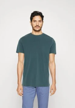 Pier One T-Shirt Basic - White/off-white/lilac 9 Pier One T-Shirt Basic - White/off-white/lilac -Pier One 400701d2571546fe82a532887d639195