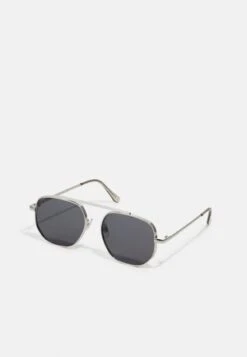 Pier One UNISEX - Sonnenbrille - Silver-coloured, Black 13 Pier One UNISEX - Sonnenbrille - Silver-coloured, Black -Pier One 4ac756a90d1641d7b0579f1c754b2570 3