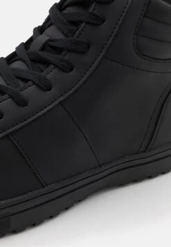 Pier One Sneaker High - Black 13 Pier One Sneaker High - Black -Pier One 4b78c9f9b870432a8e692c1b853c99c2