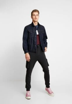 Pier One T-Shirt Print - Bordeaux / Dark Blue 9 Pier One T-Shirt Print - Bordeaux / Dark Blue -Pier One 4fe02c74e5d24f649c6c8ccfb05cd7fa