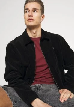 Pier One T-Shirt Basic - Brown/white/black 13 Pier One T-Shirt Basic - Brown/white/black -Pier One 8c7ca28aba444f0ca09b550c10abc589