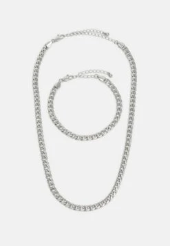 Pier One SET - Halskette - Silver-coloured 11 Pier One SET - Halskette - Silver-coloured -Pier One 97372d0df2f14340967b71ddeb8c91aa 1