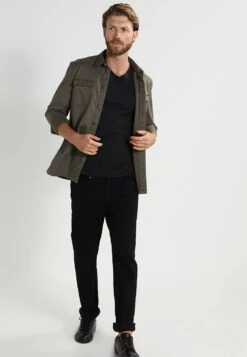 Pier One 19 Pier One -Pier One 9976636ad4d5445cae17323f7b1eb017