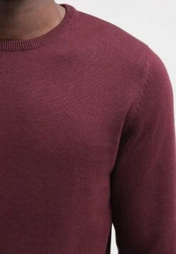 Pier One BASIC CREWNECK - Strickpullover - Bordeaux 11 Pier One BASIC CREWNECK - Strickpullover - Bordeaux -Pier One d715837f4bae40fc8cff240ff173ecfa