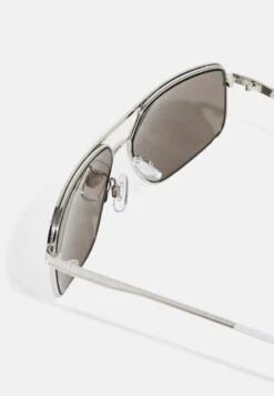 Pier One UNISEX - Sonnenbrille - Silver-coloured, Black 10 Pier One UNISEX - Sonnenbrille - Silver-coloured, Black -Pier One e4032642d98b4cd386349df91f3cefe3