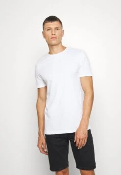 Pier One 7 PACK - T-Shirt Basic - White/blue/green 9 Pier One 7 PACK - T-Shirt Basic - White/blue/green -Pier One ec45e90eee794745967ff4f5aab70025