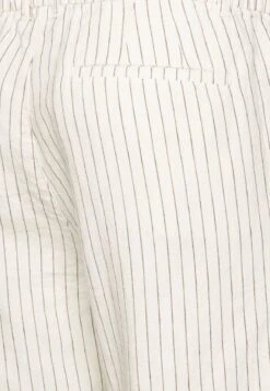 Pier One LINEN BLEND DRAWCORD SHORTS - Shorts - Off-white 10 Pier One LINEN BLEND DRAWCORD SHORTS - Shorts - Off-white -Pier One f49c7de0cfa048f4bc002dc26d1abcb2