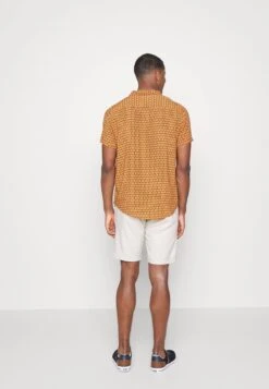 Pier One LINEN BLEND DRAWCORD SHORTS - Shorts - Beige 12 Pier One LINEN BLEND DRAWCORD SHORTS - Shorts - Beige -Pier One fd65d1e3000a44b5a0c7031a30758b26